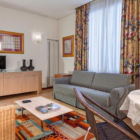 Palazzo Brando - Living Apartments Treviso Kamer foto