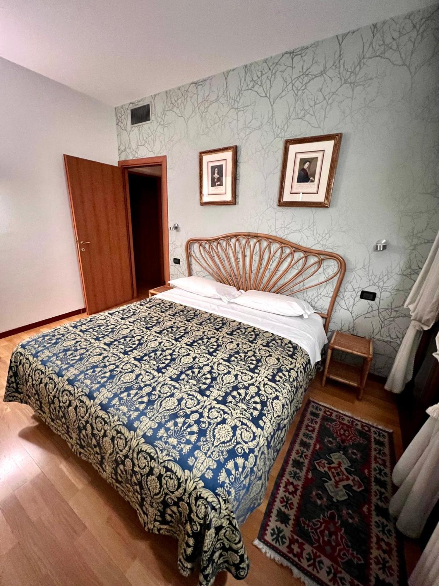 Palazzo Brando - Living Apartments Treviso Buitenkant foto