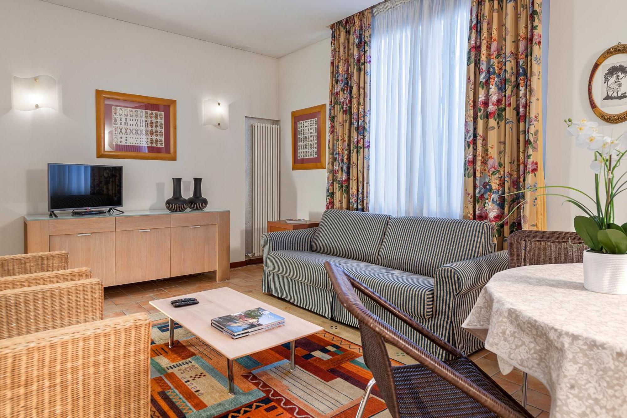 Palazzo Brando - Living Apartments Treviso Kamer foto