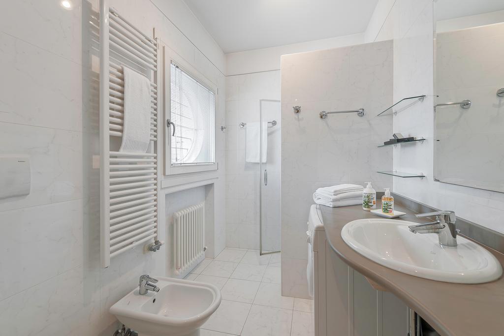 Palazzo Brando - Living Apartments Treviso Kamer foto