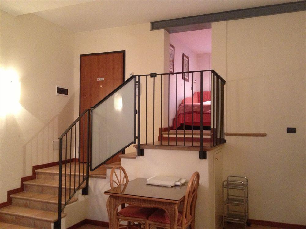 Palazzo Brando - Living Apartments Treviso Buitenkant foto