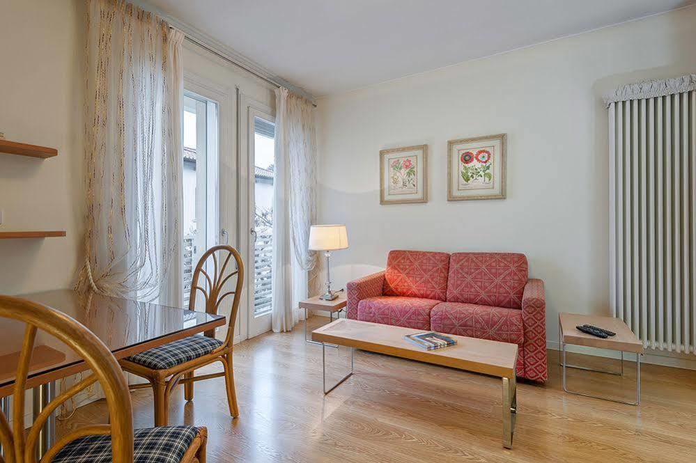 Palazzo Brando - Living Apartments Treviso Buitenkant foto