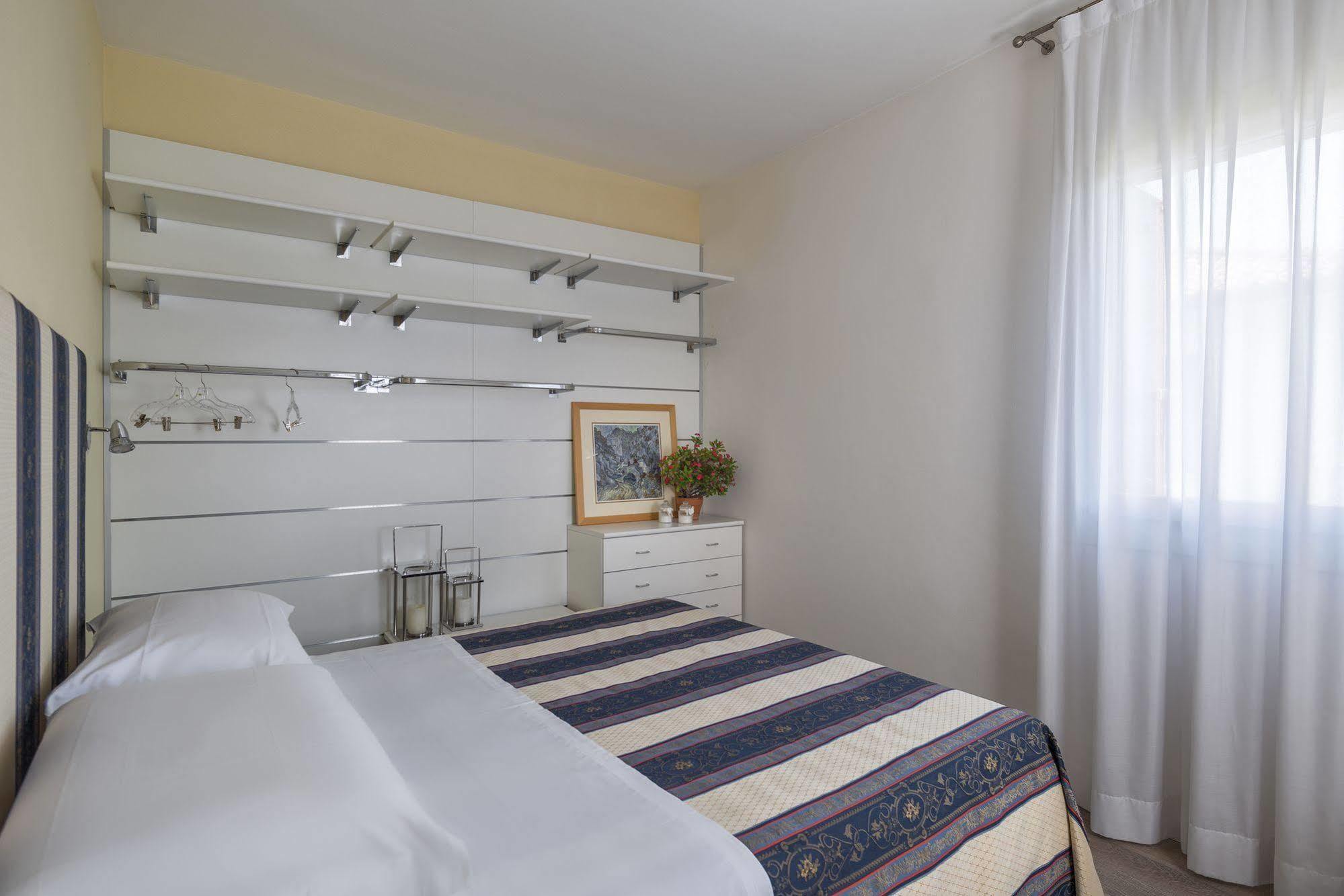 Palazzo Brando - Living Apartments Treviso Buitenkant foto