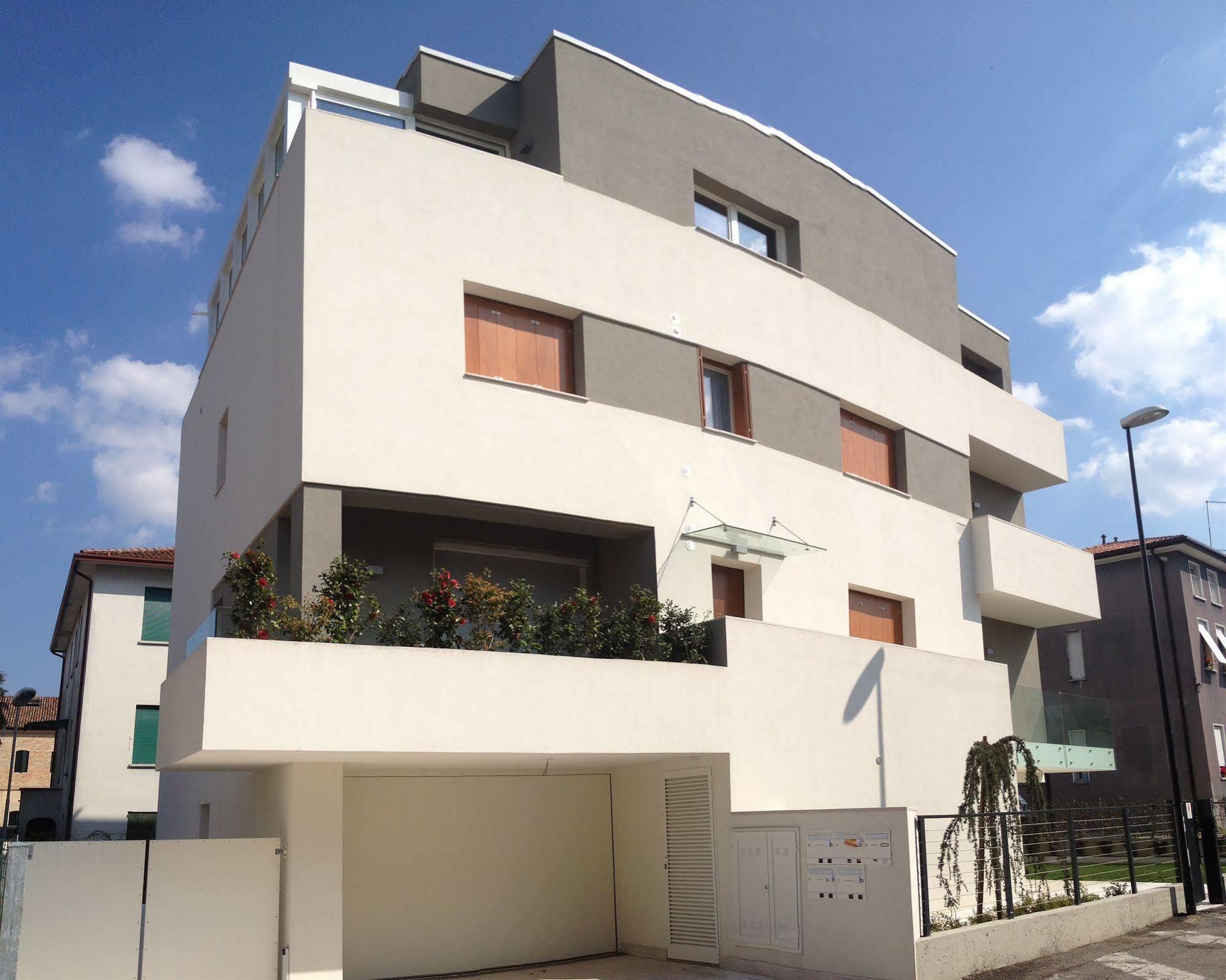 Palazzo Brando - Living Apartments Treviso Buitenkant foto